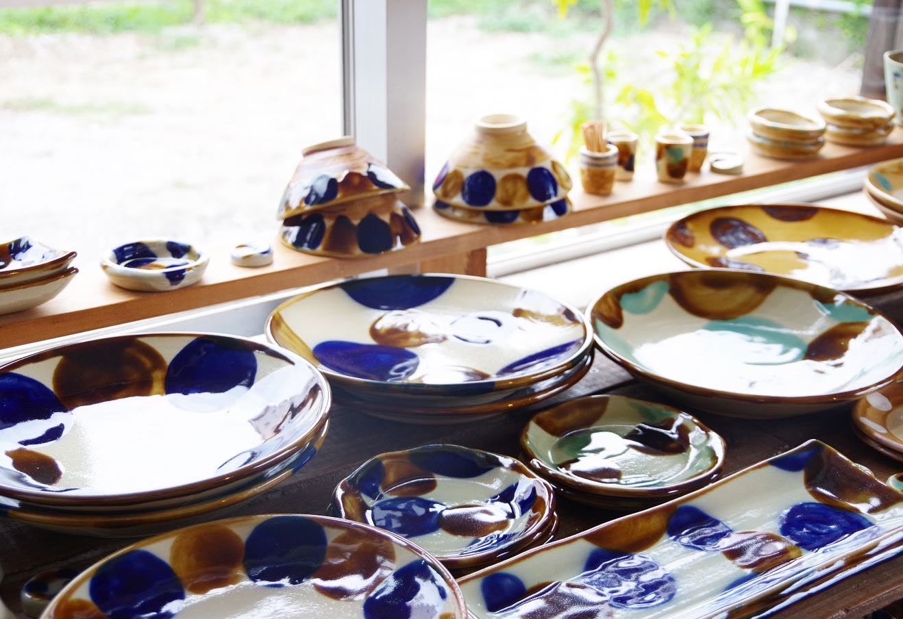 やちむんなどの沖縄のお土産も充実！宜野湾市の高台にある雑貨屋